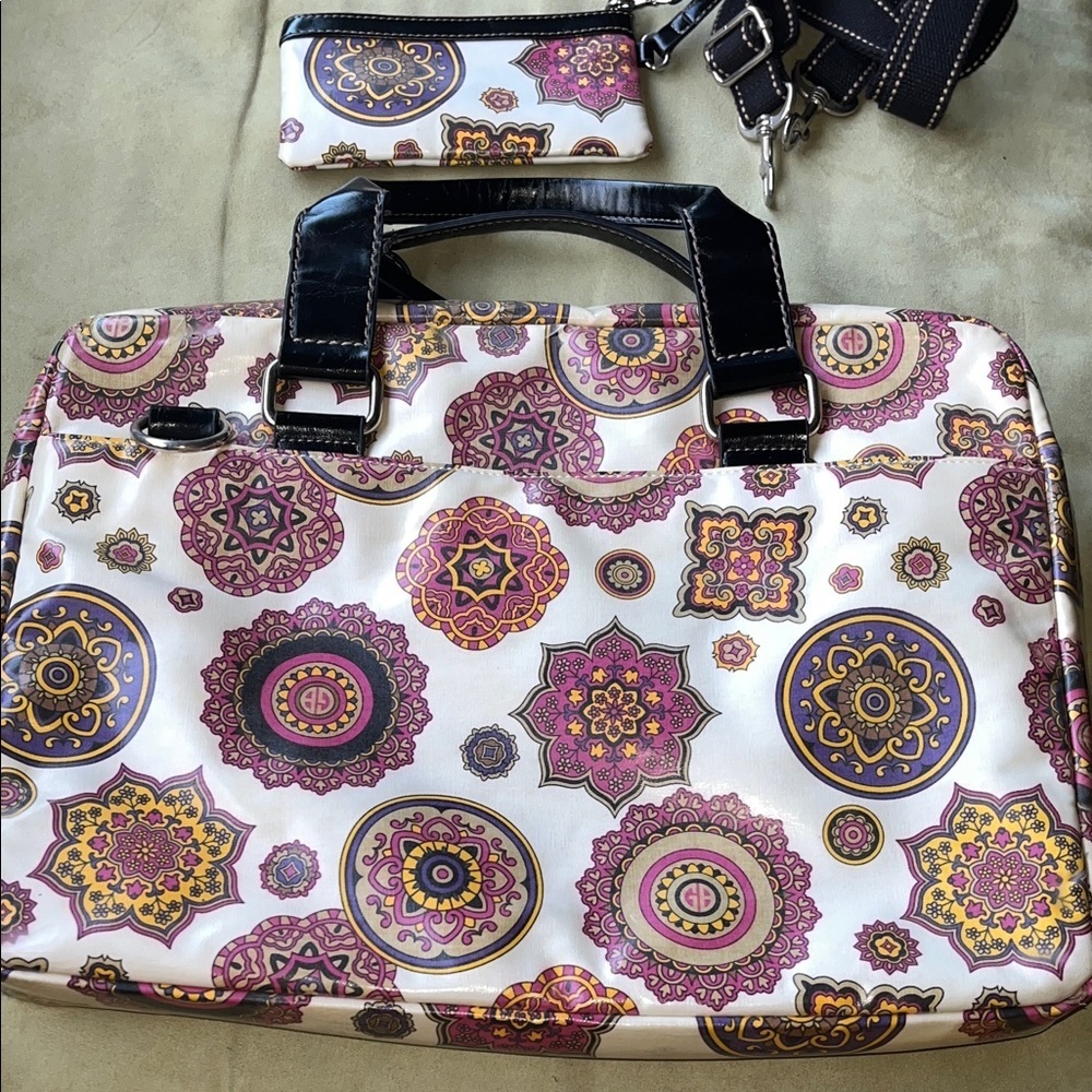Giani Bernini Multicolor Patterned Laptop Bag with Black Handles - Picture 8 of 16